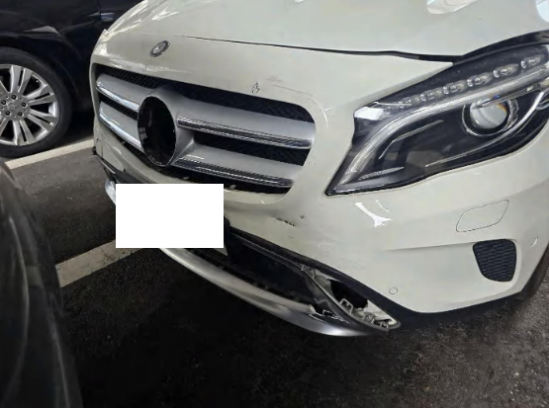Mercedes-Benz BENZ GLA200d 4Matic