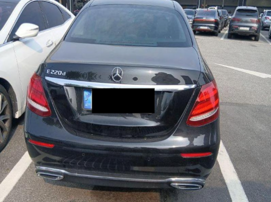 Mercedes-Benz BENZ E220d