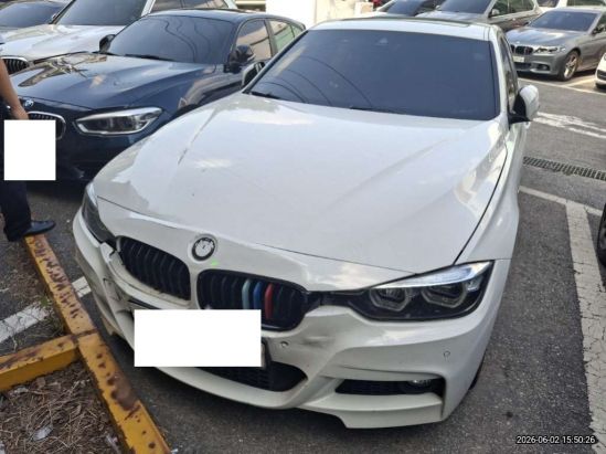BMW 330i