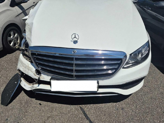 Mercedes-Benz BENZ E220d 4Matic