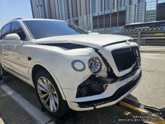 Bentley Bentayga V8