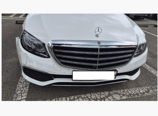 Mercedes-Benz E300