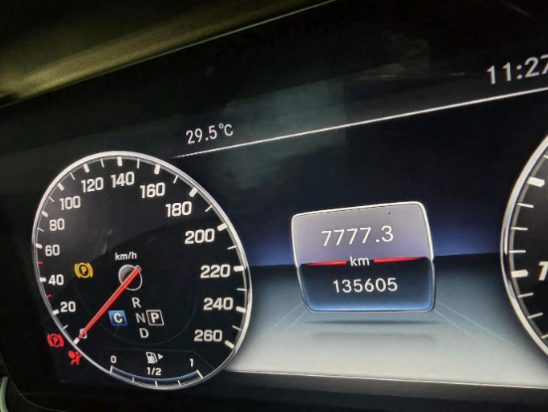 Mercedes-Benz E 300