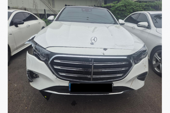 Mercedes-Benz E 300 4Matic