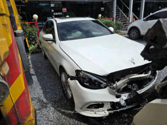 Mercedes-Benz E220 d 4MATIC