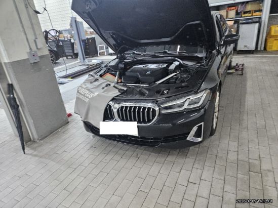 BMW 520i