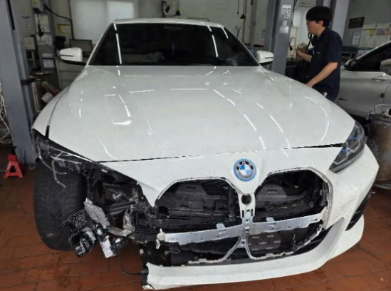 BMW i4 eDrive40