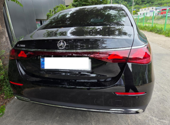 Mercedes-Benz E 200