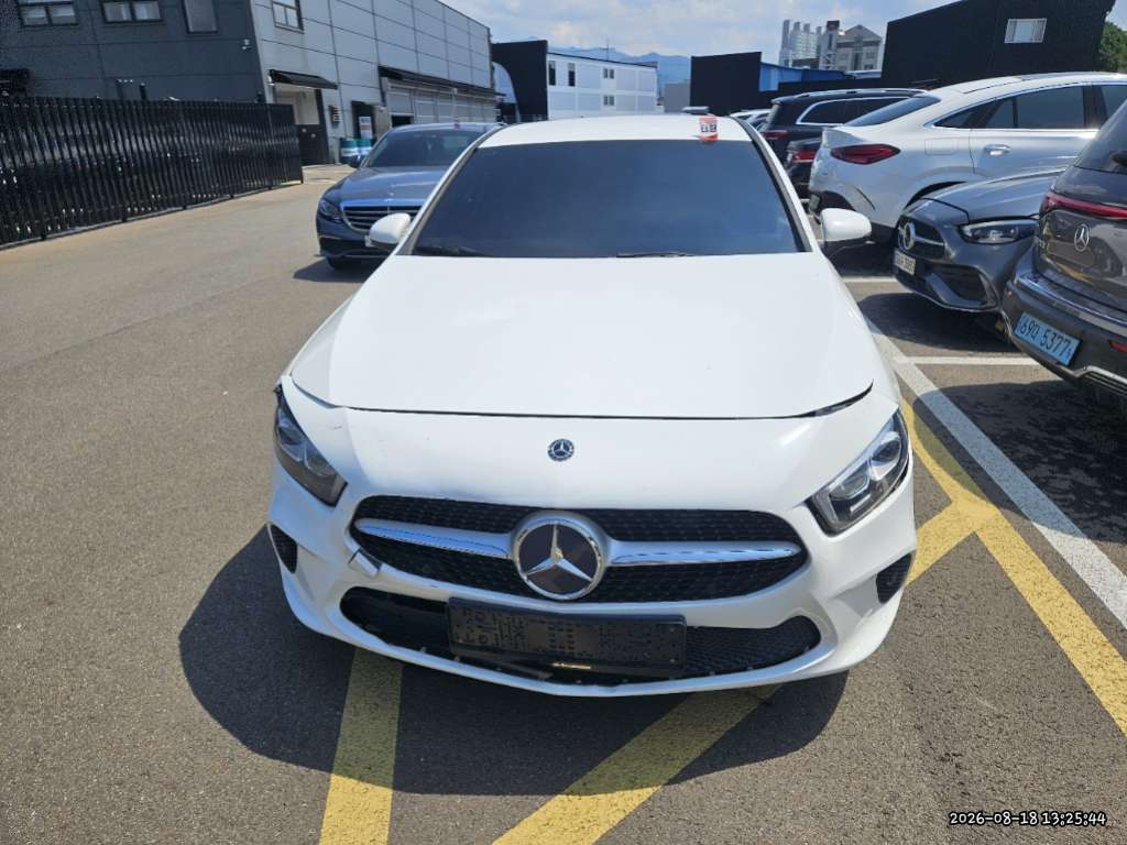 Mercedes-Benz BENZ A220
