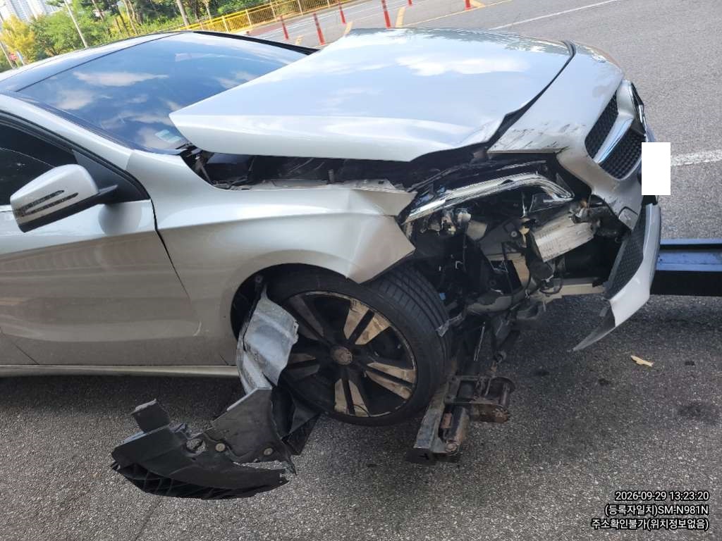 Mercedes-Benz BENZ A200