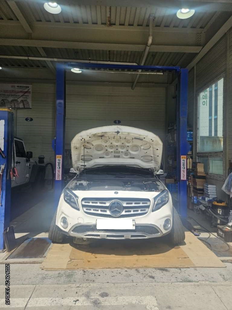 Mercedes-Benz BENZ GLA220