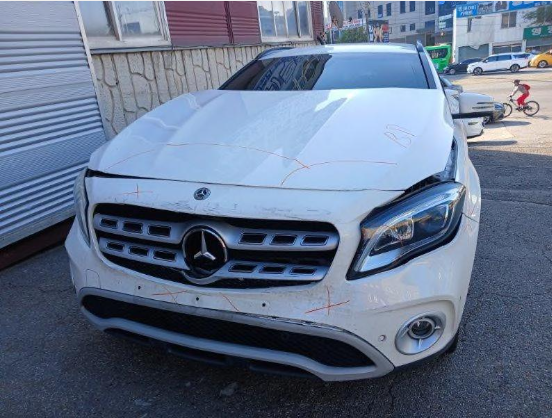 Mercedes-Benz BENZ GLA220