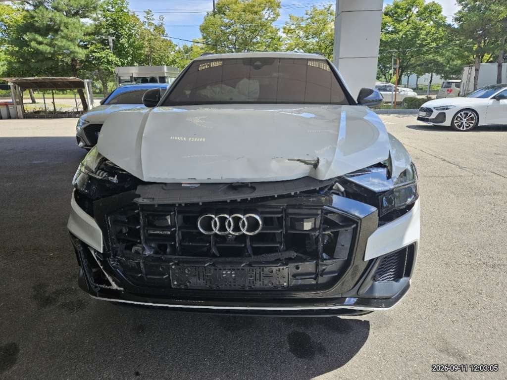 Audi AUDI Q8 55TFSI quattro