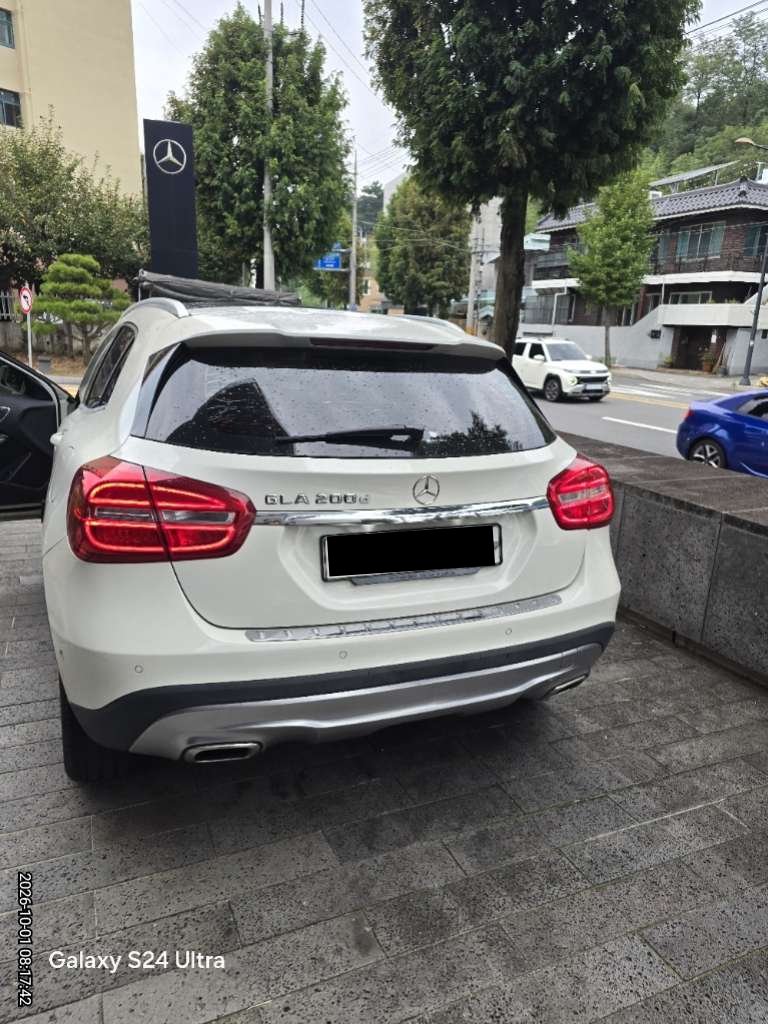 Mercedes-Benz BENZ GLA200d