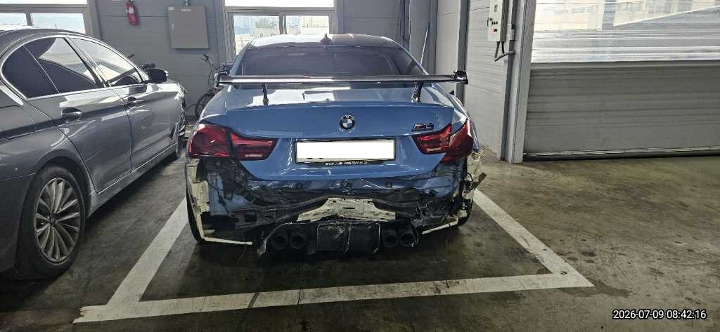 BMW BMW M4 Coupe Competition Package