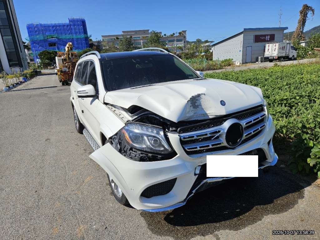 Mercedes-Benz BENZ GLS500 4Matic