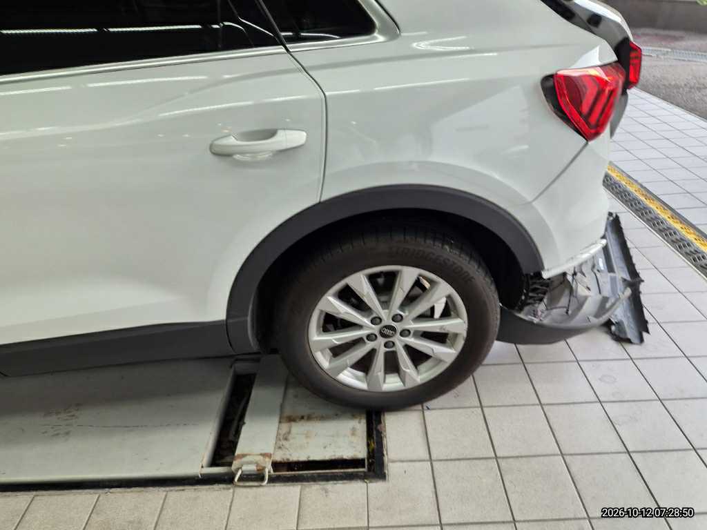 Audi AUDI Q3 40TFSI quattro