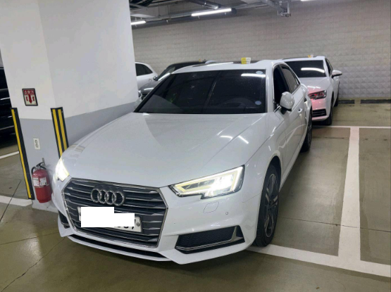 Audi AUDI A4 40TFSI