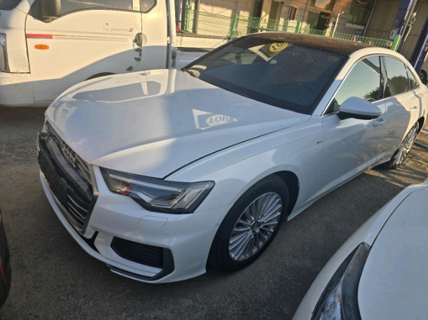 Audi AUDI A6 45TFSI quattro