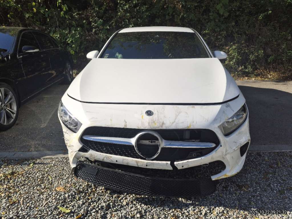 Mercedes-Benz BENZ A220
