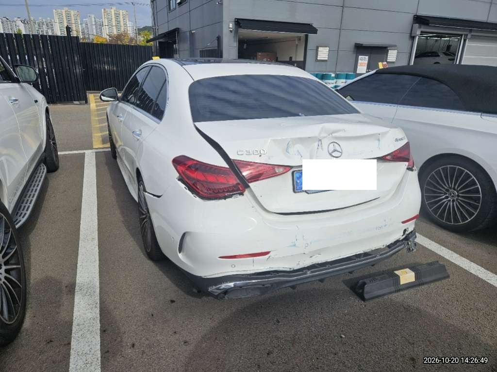 Mercedes-Benz C300 4MATIC